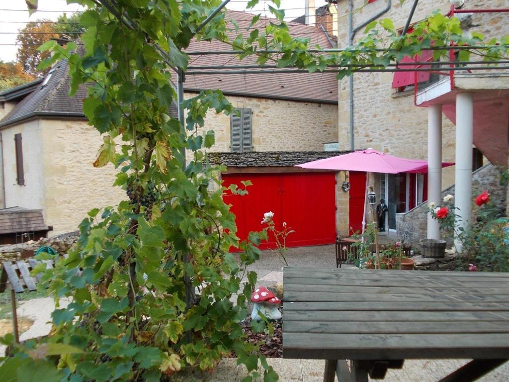 Au Soleil Levant Homestay Sarlat-la-Caneda Bagian luar foto
